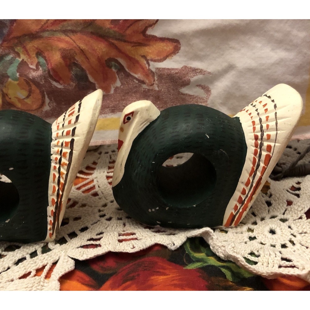 Vtg Hand painted Wooden Turkey Birds Napkin Ring Holders Set of‎ 4 Thanksgiving - Picture 7 of 15